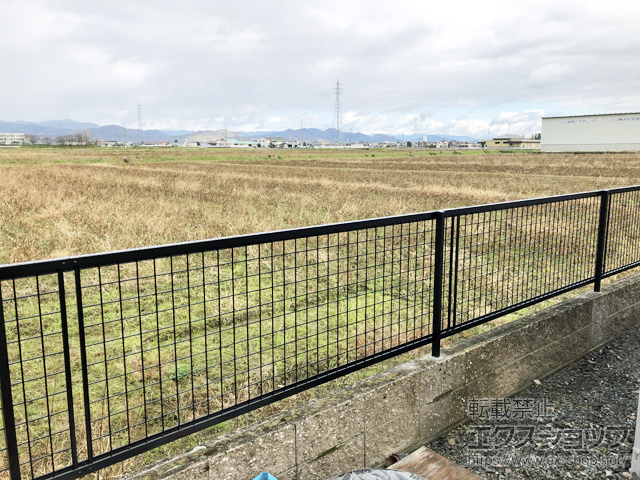 岐阜県揖斐郡池田町ののフェンス・柵 ニュータウンリード 2型 フリー支柱タイプ 施工例