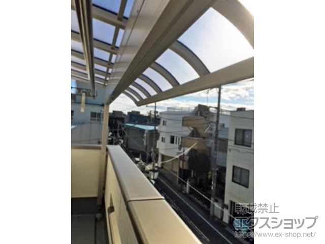 東京都板橋区ののバルコニー・ベランダ屋根 ヴェクターテラス R型 1500 屋根タイプ 単体 積雪〜50cm対応 施工例