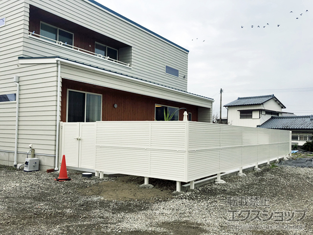 徳島県徳島市のの門扉 シンプレオ門扉5型 横目隠し 片開き 門柱使用 施工例