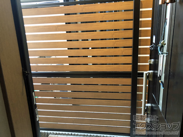 東京都杉並区ののフェンス・柵 モクアルフェンス 横板タイプ 2段支柱 自立建て用（パネル2段） 施工例