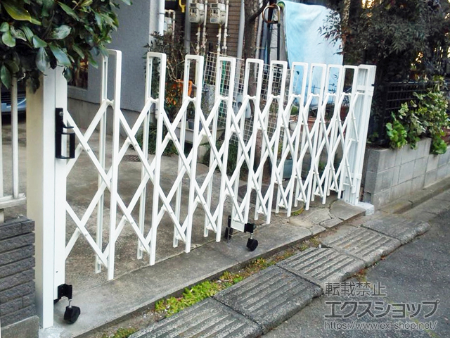 埼玉県志木市ののカーゲート トリップゲート RB型 ノンレール 片開き 32S 施工例