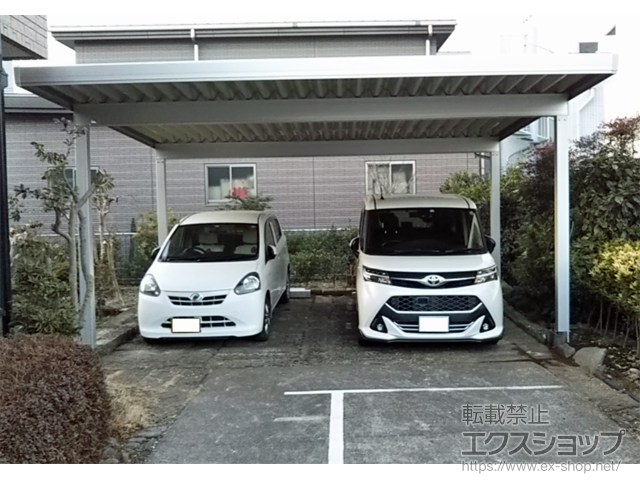 栃木県宇都宮市のLIXIL リクシル（トステム）のカーポート テリオスポートIII 1500 2台用 角柱4本柱 積雪〜50cm対応 施工例