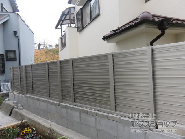 兵庫県神戸市ののフェンス・柵 ミエーネフェンス 目隠しルーバータイプ 自由柱施工 施工例