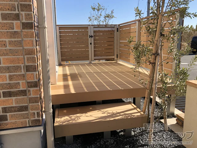 ��t�������s��YKKAP�̃E�b�h�f�b�L ���E�b�h�f�b�L 200 �{�H��