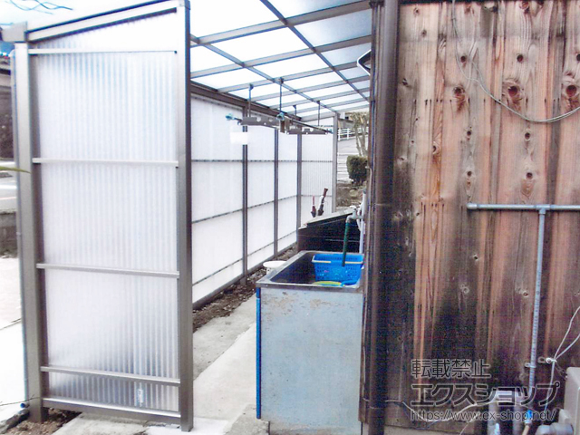 三重県伊賀市ののストックヤード スピーネストックヤードF型 波板タイプ 袖壁仕様 積雪〜20cm対応 施工例