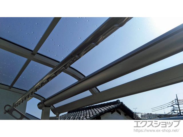 東京都練馬区ののバルコニー・ベランダ屋根 ヴェクターテラス R型 屋根タイプ 単体 積雪〜20cm対応 施工例