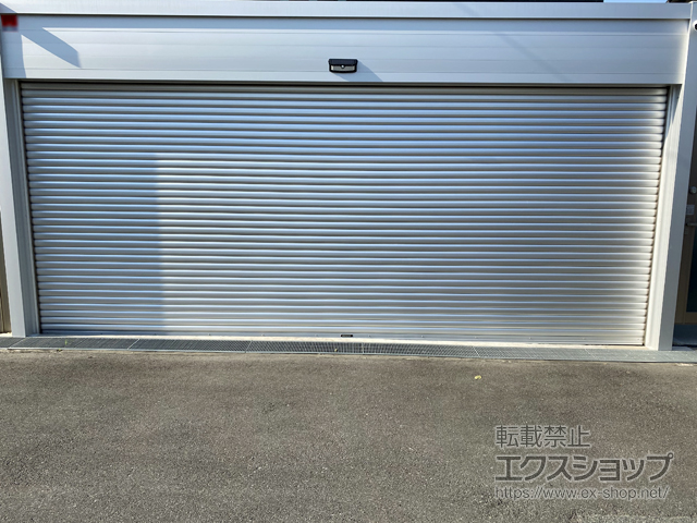 大阪府吹田市ののガレージシャッター ワイドシャッターS型 Fタイプ 施工例