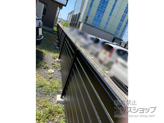 埼玉県川越市ののフェンス・柵・塀、カーポート モクアルフェンス 横板タイプ 自由柱施工 施工例