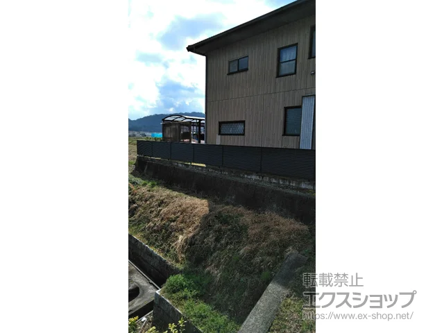 広島県世羅郡世羅町のValue Selectのフェンス・柵・塀 ミエーネフェンス 目隠しルーバータイプ 自由柱施工 施工例
