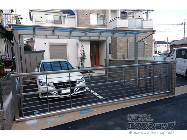 埼玉県桶川市ののカーゲート ルシアスアップゲートワイド 1型 横格子 手動 施工例