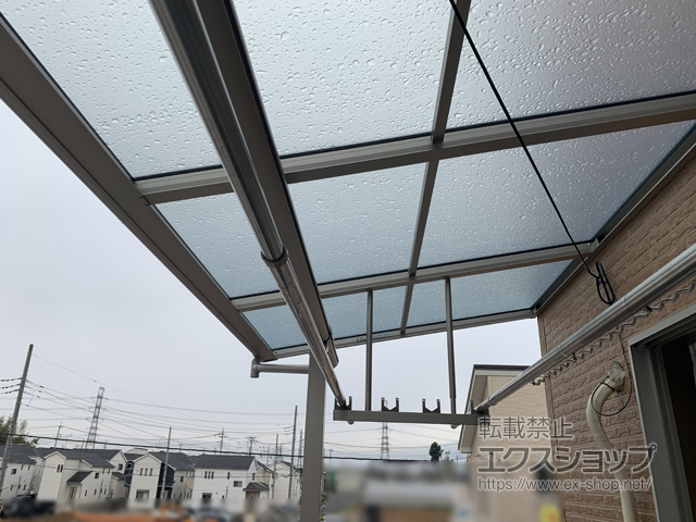 埼玉県桶川市ののバルコニー・ベランダ屋根 ヴェクターテラス F型 屋根タイプ 単体 積雪〜20cm対応 施工例