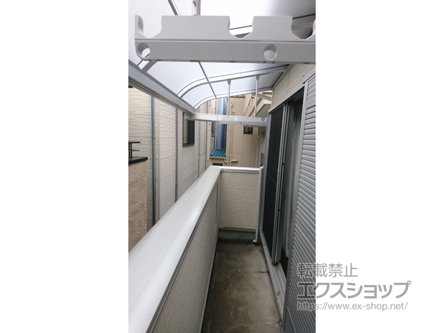 大阪府大阪市ののバルコニー・ベランダ屋根 スピーネ R型 ルーフタイプ 単体 積雪〜20cm対応 施工例