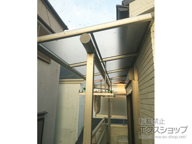 大阪府寝屋川市ののバルコニー・ベランダ屋根 ヴェクターテラス F型 屋根タイプ 単体 積雪〜20cm対応 施工例