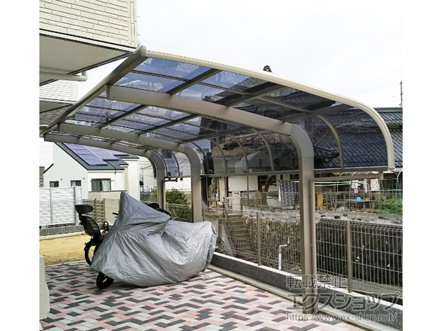 広島県広島市のLIXIL リクシル（トステム）のカーポート テールポートシグマIII 延長 積雪〜20cm対応 施工例