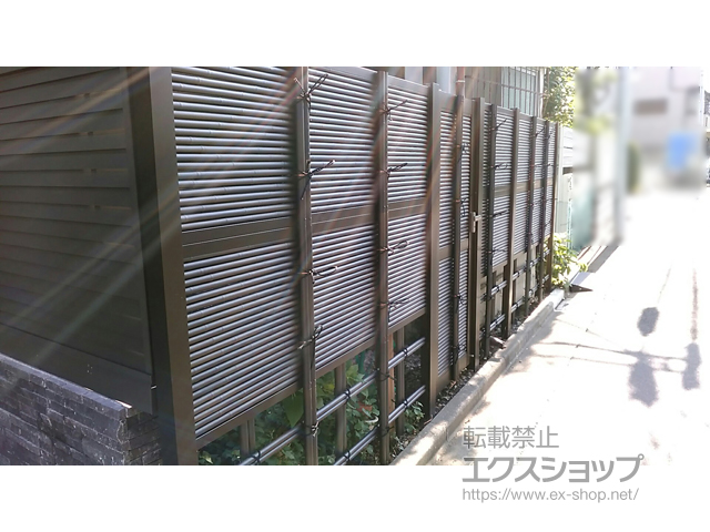 東京都杉並区ののフェンス・柵 紗更 ささら 御簾垣＋四ツ目垣 間仕切り支柱タイプ 3段施工 施工例