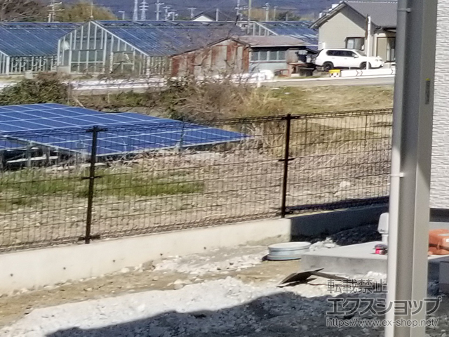 千葉県鴨川市ののフェンス・柵 メッシュフェンス M0 間仕切柱 施工例
