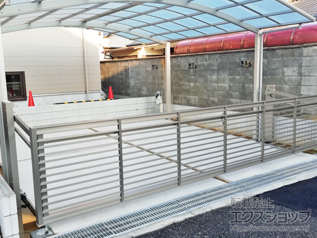 奈良県奈良市ののカーゲート ワイドオーバードアS1型 電動式 施工例