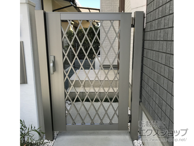 神奈川県横浜市のの門扉 ライシス門扉 8型 ダイヤ格子 片開き 柱使用 施工例