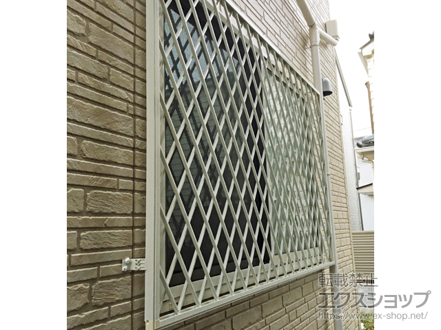 千葉県船橋市のLIXIL リクシル（トステム）の面格子・窓格子 アルミ面格子 ヒシクロス 施工例