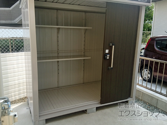 兵庫県伊丹市のの物置・屋外倉庫 エルモ 一般型 2220×1170×2121 LMD-2211-DW 施工例