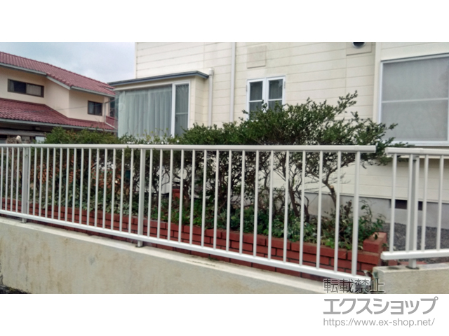 三重県伊勢市ののフェンス・柵 ミエッタフェンス 防犯たて格子タイプ 自由柱施工〈T80〉 施工例