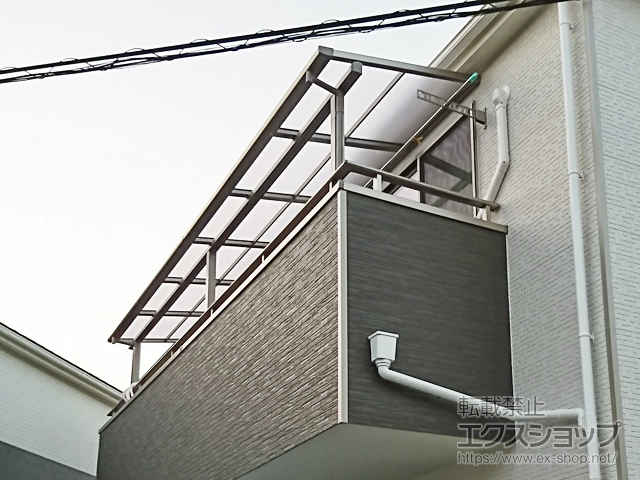 福岡県福岡市ののバルコニー・ベランダ屋根 スピーネ F型 屋根タイプ 連棟 積雪〜20cm対応 施工例