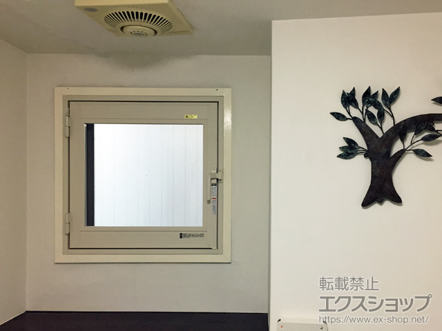 東京都渋谷区のの二重窓（内窓） インプラス ダストバリア仕様 開き窓 外観右吊元 施工例