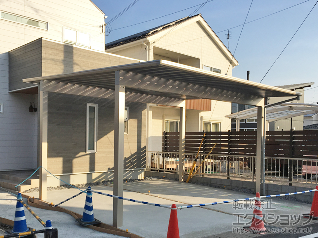 滋賀県東近江市ののカーポート エフルージュ ツイン50 積雪〜50cm対応 施工例
