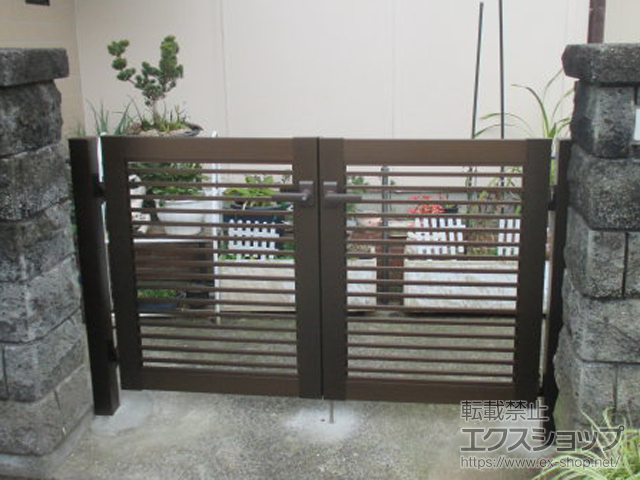 長崎県佐世保市のの門扉 プレシオス門扉 横格子 両開き 施工例