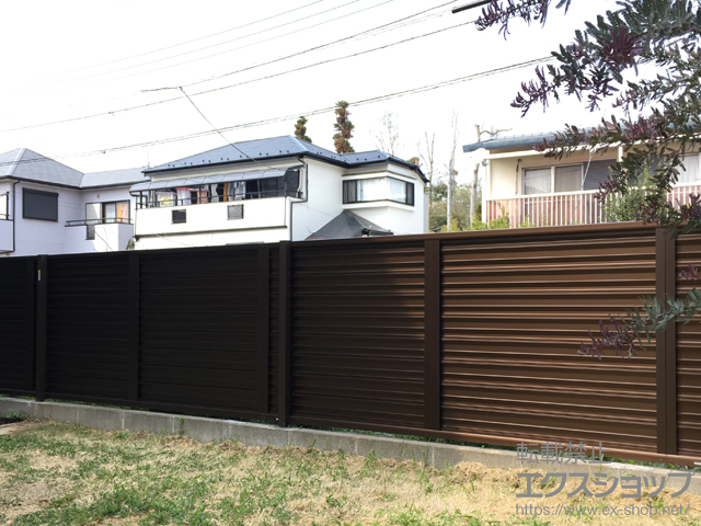 千葉県柏市ののフェンス・柵 ミエーネフェンス 目隠しルーバータイプ 自由柱施工 施工例