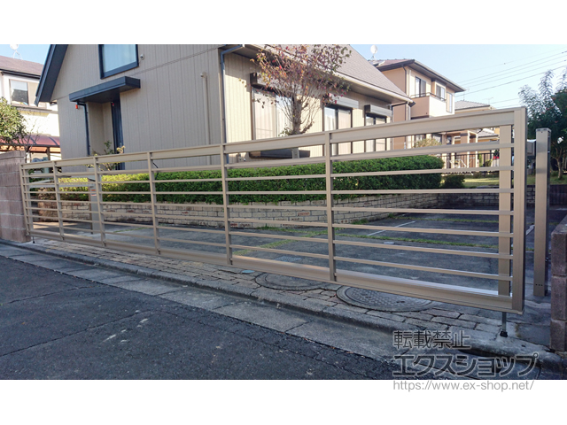 茨城県小美玉市ののカーゲート ワイドオーバードアS1型 手動式 施工例