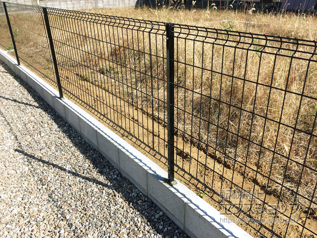 石川県金沢市ののフェンス・柵 ハイグリッドフェンスUF8型 フリーポールタイプ 施工例