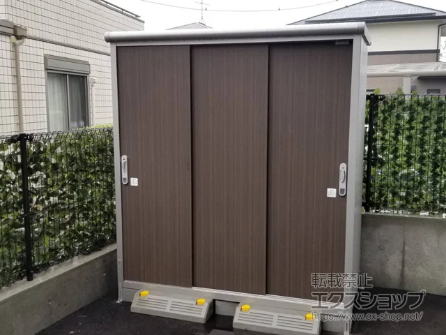熊本県上益城郡益城町のヨドコウの物置・収納・屋外倉庫 エスモ 一般型 1797×900×1959 ESE-1809A-DW 施工例