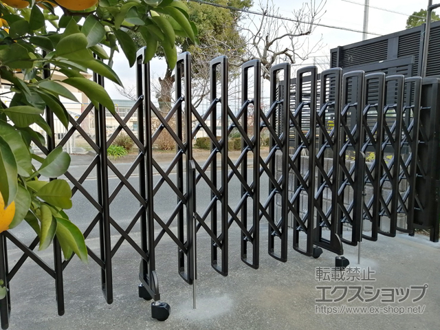 福岡県久留米市ののカーゲート レイオス1型 ノンレール 片開き 34S 施工例