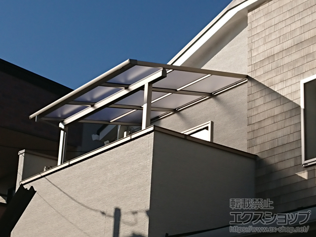 千葉県柏市ののバルコニー・ベランダ屋根 ソラリア F型 屋根タイプ 単体 積雪〜20cm対応 施工例