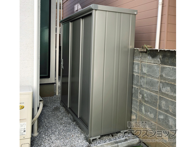 東京都世田谷区のの物置・屋外倉庫 エスモ 一般型 1797×750×1959（ESE-1807A） ESE-1807A-SS 施工例