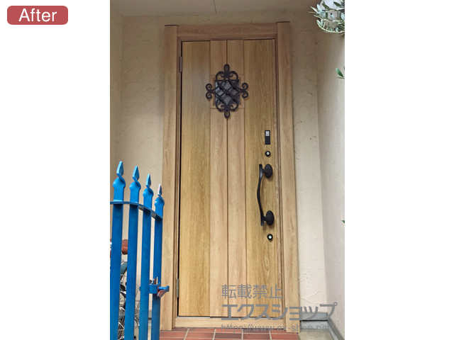 東京都目黒区のLIXIL リクシル（トステム）の玄関ドア リシェント玄関ドア3 断熱K4仕様 手動 片開き仕様(ランマ無)L D77型 ※カザスプラス仕様 施工例