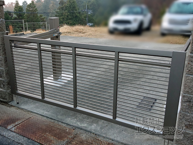 滋賀県大津市ののカーゲート ラビーネ1型(※横格子) 電動式 施工例