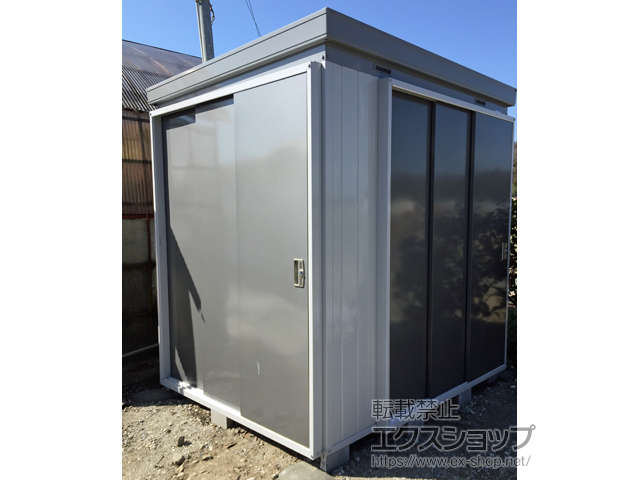 東京都八王子市のの物置・屋外倉庫 断熱物置 ネクスタプラス 扉タイプ 一般型 2210×1790×2375 NXP-40HT-PG 施工例