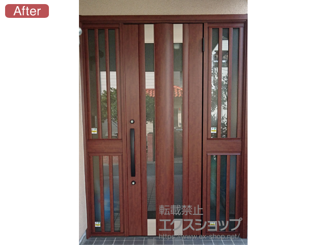 大分県別府市のLIXIL リクシル（トステム）の玄関ドア リシェント玄関ドア3 アルミ仕様 手動 両袖仕様(ランマ無)R C14N型 施工例