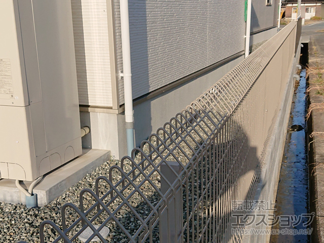 山口県山口市ののフェンス・柵 メッシュフェンス G10-R 自由柱 施工例