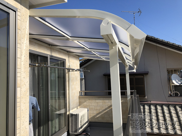 福岡県大野城市ののバルコニー・ベランダ屋根 ソラリア R型 屋根タイプ 単体 積雪〜20cm対応 施工例