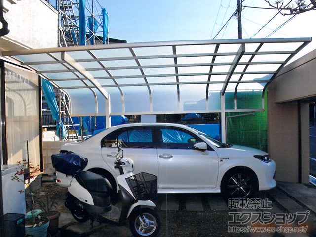 兵庫県川西市ののカーポート レイナキャップポートグラン　積雪〜20cm対応 施工例