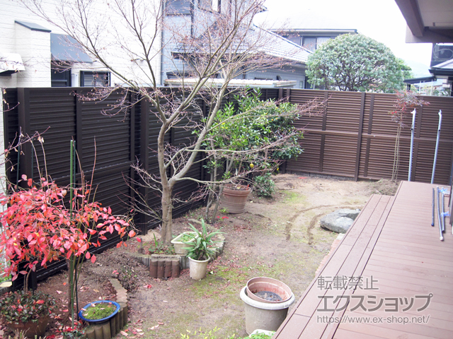 福岡県筑紫野市ののフェンス・柵 ミエーネフェンス 目隠しルーバータイプ 2段支柱 自立建て用(パネル2段) 施工例