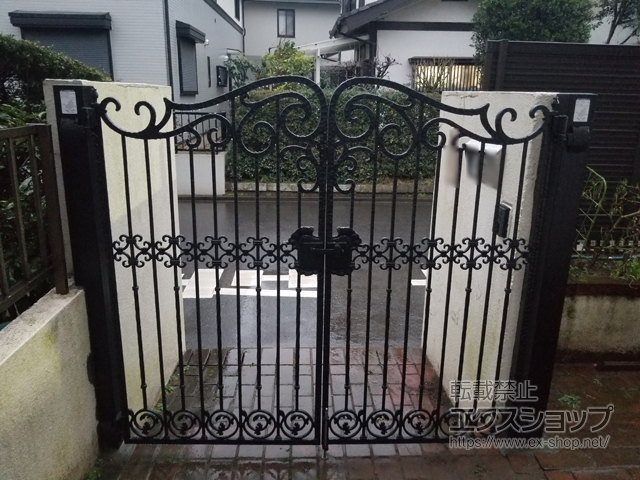 千葉県四街道市のの門扉 ブルーム門扉 12型 両開き VAアルミ柱仕様 施工例