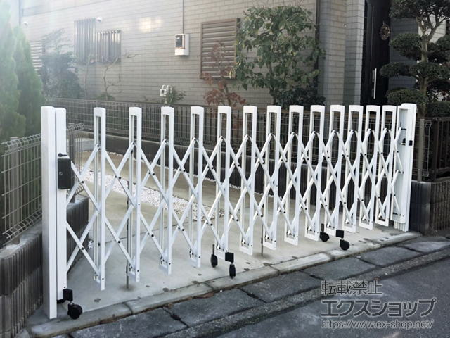 神奈川県横浜市ののカーゲート トリップゲートII 2型 スタンダード ノンレール 片開き 37S 施工例