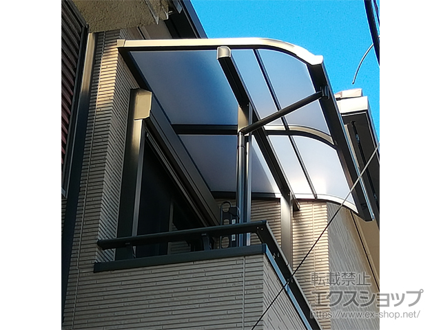 大阪府大阪市ののバルコニー・ベランダ屋根 スピーネ R型 屋根タイプ 単体 積雪〜20cm対応 施工例