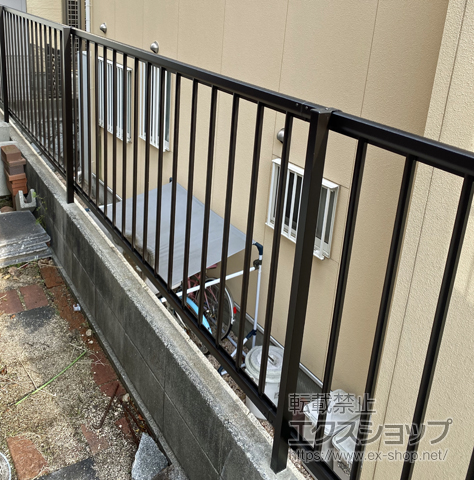広島県廿日市市ののフェンス・柵 ミエッタフェンス 防犯たて格子タイプ　自由柱施工 施工例