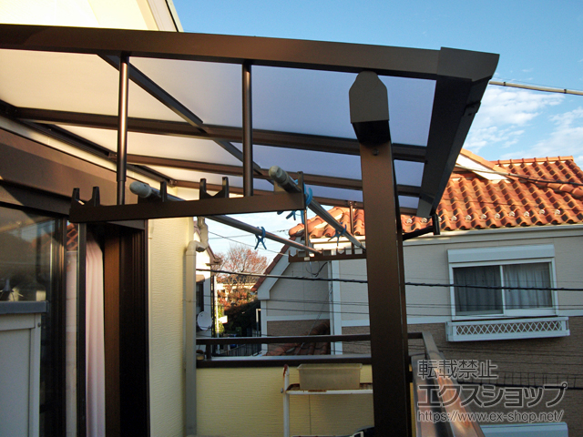 埼玉県所沢市ののバルコニー・ベランダ屋根 プレシオステラスII F型 屋根タイプ 単体 積雪〜20cm対応 施工例