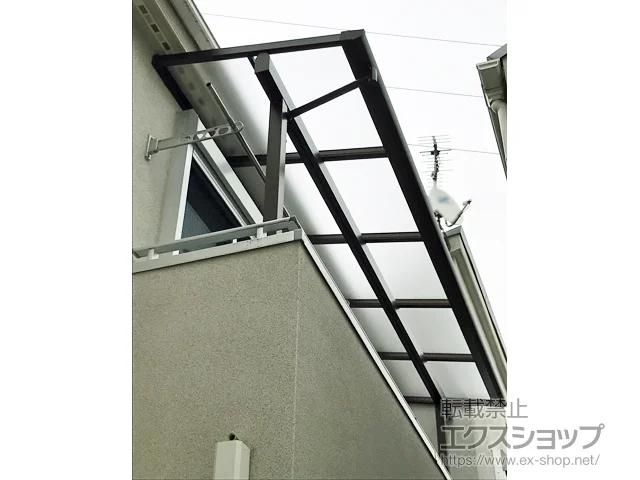 東京都世田谷区のYKKAPのバルコニー・ベランダ屋根 ソラリア F型 屋根タイプ 単体 積雪～20cm対応 施工例